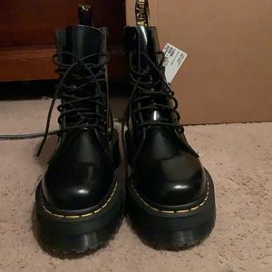 Dr. Marten’s JADON boots